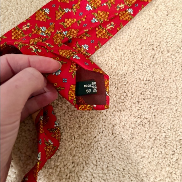 SALVATORE FERRAGAMO 100% Silk Red Horse/Flower Patterned Men’s Neck Tie - Picture 9 of 16